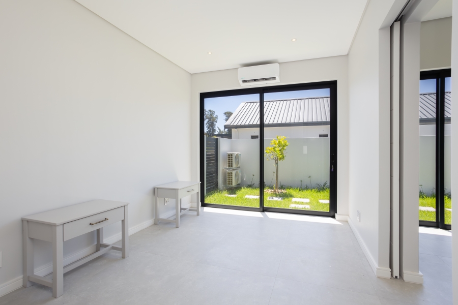 4 Bedroom Property for Sale in Val De Vie Estate Western Cape
